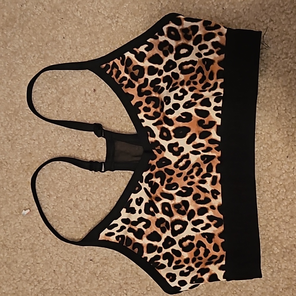 PINK Ultimate Sports Bra - Small